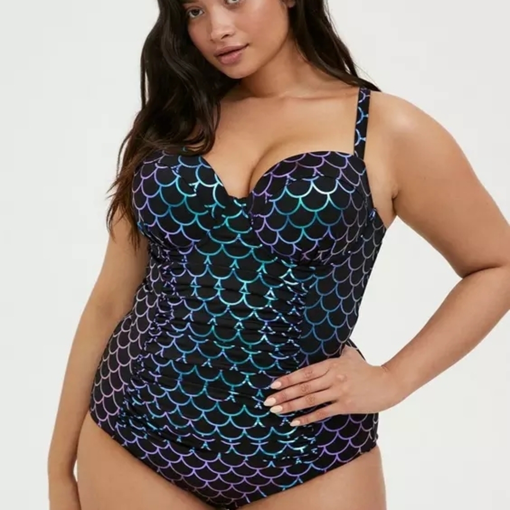 Torrid Mermaid Scale Slim Fix Underwire Swimsuit 4X Plus Size One Piece - Picture 2 of 5